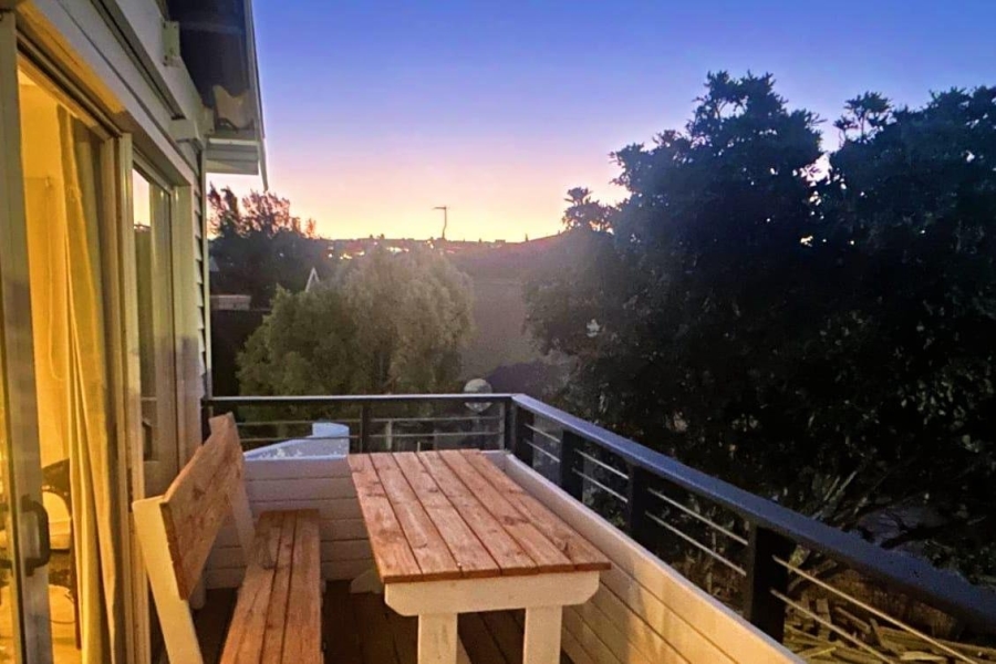  Bedroom Property for Sale in Wavecrest Eastern Cape